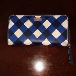 Kate spade large wallet blue & cream pattern EUC